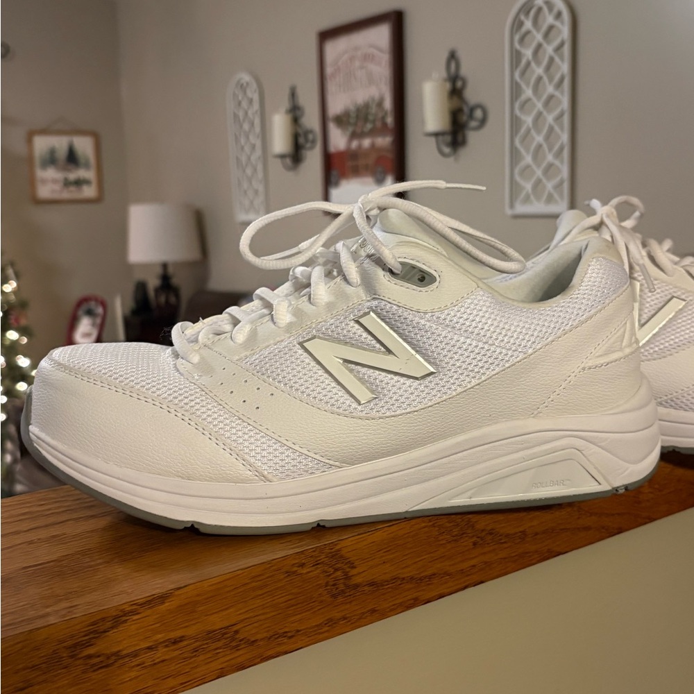 New Balance Women's 928v3